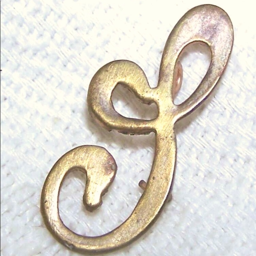 Vintage “L” Goldtone Brooch